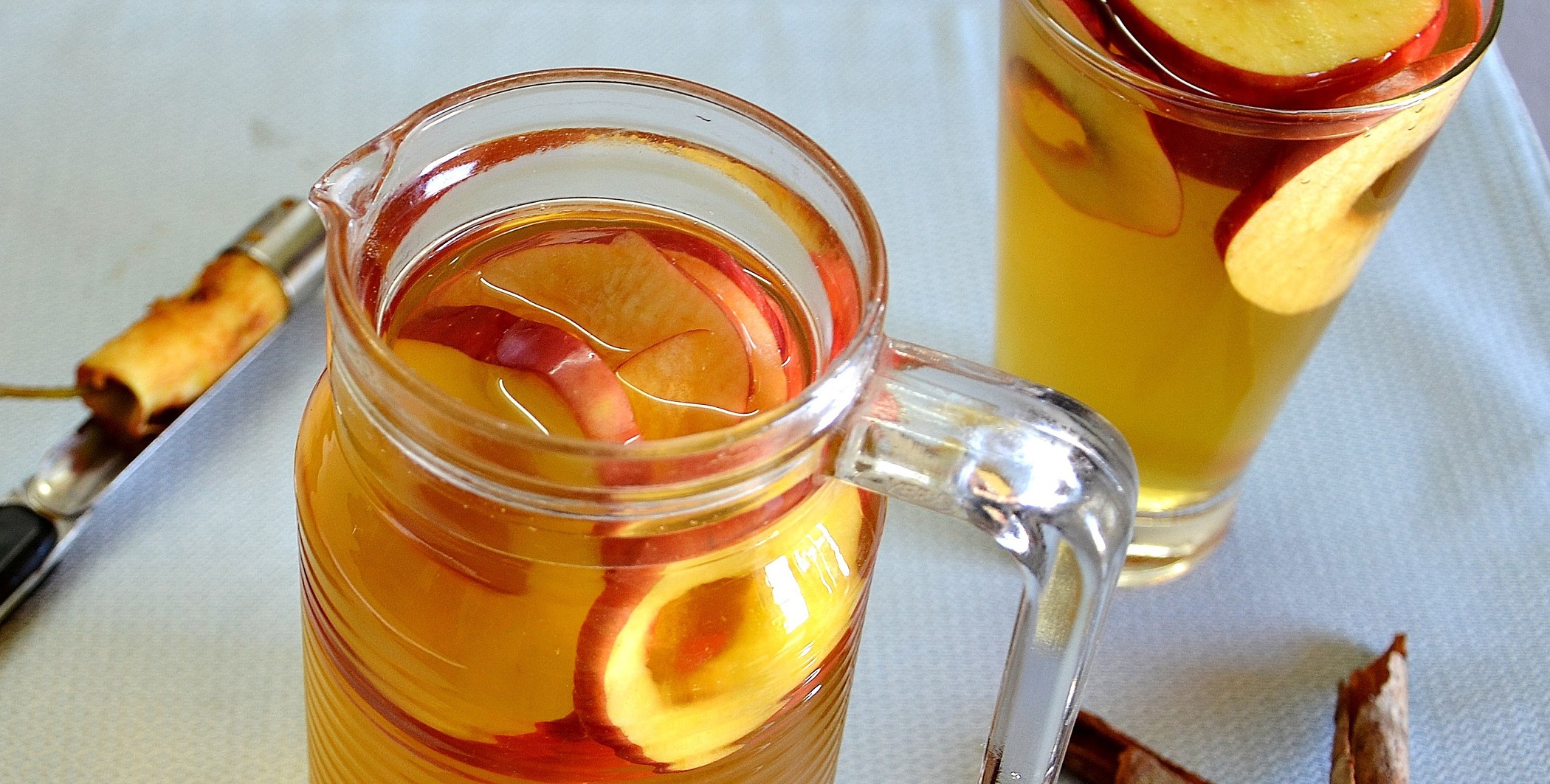 4 receitas para encher o jarro com infusões e chás gelados