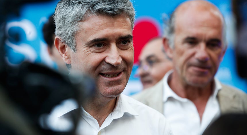 Algo desumano. José Luís Carneiro critica ministra do Trabalho