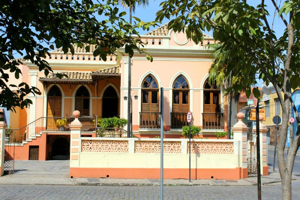 fachada da Pousada Estação do Trem em São João Del Rei