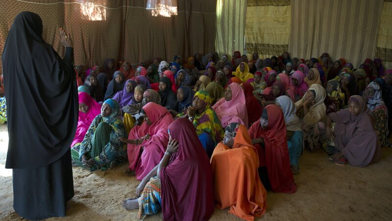 Safiya Abukar Ali conducting an FGM awareness session at the Walalah Biylooley camp in Somalia. Image from Wikimedia Commons. License: CC0