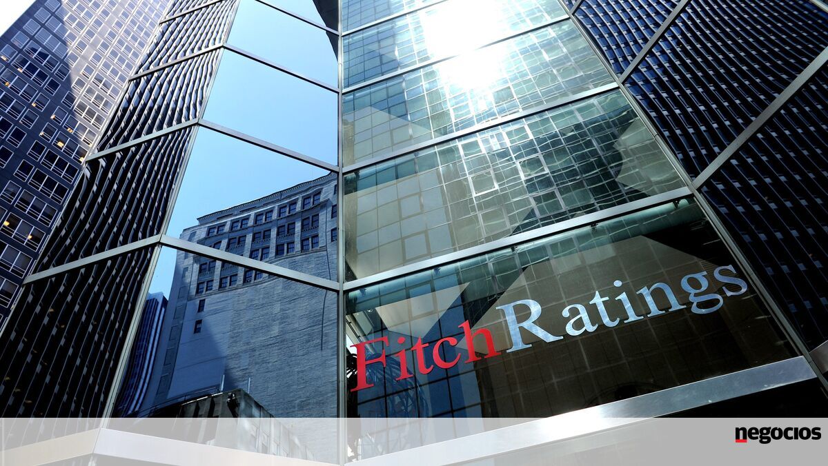 Fitch corta rating do Fundo Europeu de Estabilização Financeira devido a França