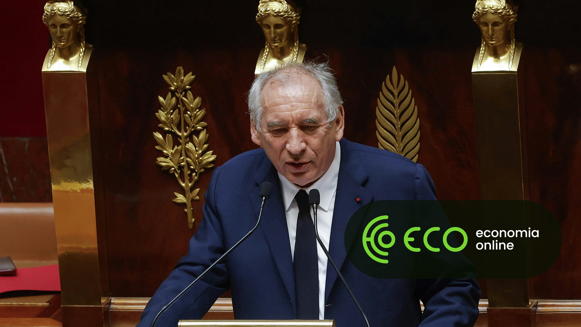 Parlamento francês chumba moção de confiança e dita queda de Bayrou
