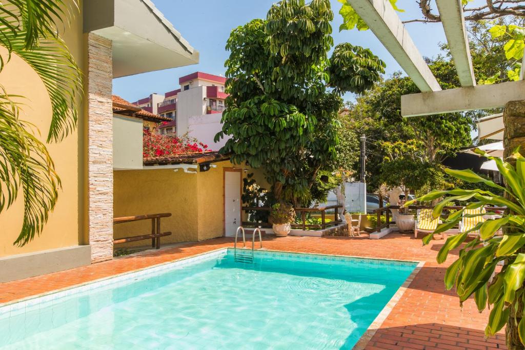 Piscina de uma das pousadas em Cabo Frio, a Pousada Cambucá