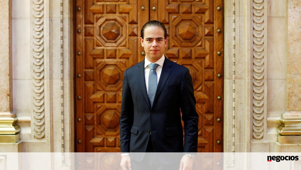 Promotores temem “impactos” nas renováveis com ausência de liderança na EMER
