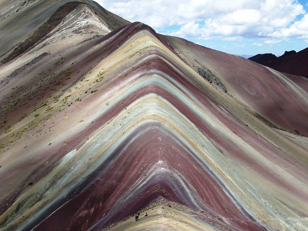 montanhas coloridas em ausangate no peru