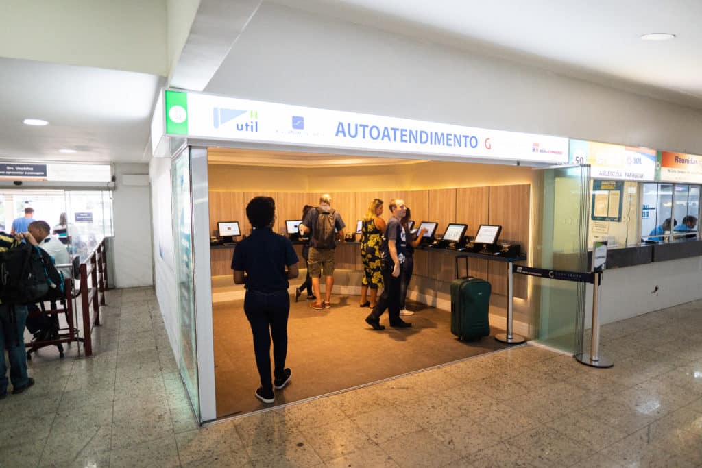 Postos de autoatendimento para compras de passagem na Rodoviária do Rio - muito mais agilidade e facilidade para os passageiros.